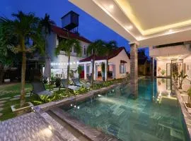 Hoi An Legend Charm Boutique Hotel