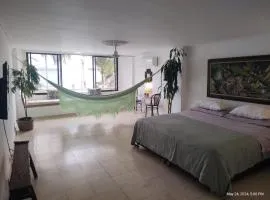 Habitación de lujo en hermosa casa frente al mar