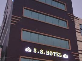 SS Hotel, hotel v destinaci Gaya