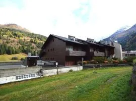 Ary Holiday Home Ski , Bike & Walk