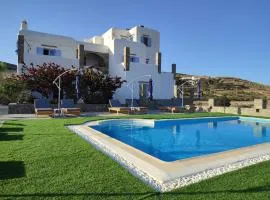 Pleiades Paros Family Apartments