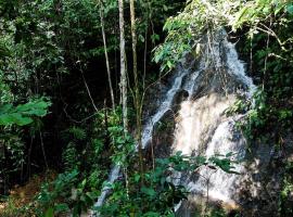 TheJungleGuide - Lodges & Treks, hotel en Bukit Lawang