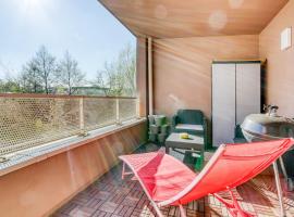 "Le Sérénity ", Appartement spacieux ,balcon, parking privé gratuit, proche CDG et Stade de France、スタンのホテル