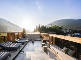 Loewe Dolomites, hotel u gradu San Kandido