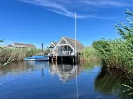 Seehütte Neusiedlersee - Seehaus inklusive Elektroboot