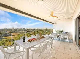 Larrakeyah Luxury - Penthouse Getaway with Views