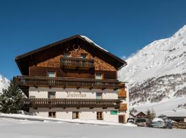 Haus Hubertus, hotel v destinaci Galtür