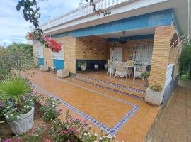 Sevilla, Casa Rural Villa Amalia, hotel v mestu Alcalá de Guadaira