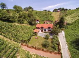 Amazing Home In Vinica With Sauna, hotel u gradu 'Vinica'