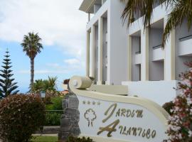 Hotel Jardim Atlantico, hotel in Calheta