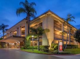 Best Western Plus Orange County Airport North, hotel v destinaci Santa Ana