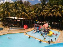 Tubod Flowing Waters Resort、セブシティのホテル