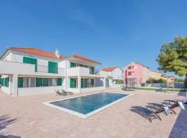 Crowonder Villa Lucija with Large Swimming Pool