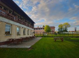 Turistická ubytovňa Hornád, hotel in Spišské Tomášovce