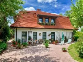 Geräumige Wohnung in Bad Elster mit Terrasse, Garten und Grill