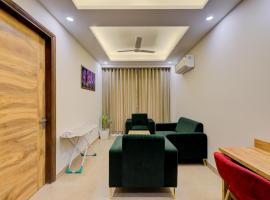 1 BHK Serviced Apartments Near Millennium City Centre Gurugram with Private Washing Machine, apartmánový hotel v destinácii Gurugram