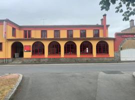 Hotel du Cheval Blanc, hotel en Cerizay