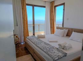 Unbeatable View, Family apartment, Hotel in Rafina