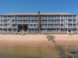 Surfside Hotel and Suites