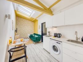 Cozy studio near RER B, hotel en Palaiseau