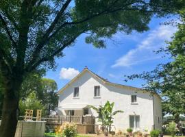 Autour Des Vignes, hotel v mestu Herry