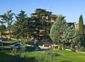 Viesnīca Green Hotel Poggio Regillo pilsētā Fraskati