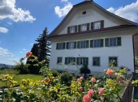 Berghof Erlebnis AG, hotel med parkering i Pfaffnau