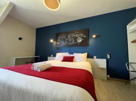 Brit Hôtel du Parc Niort Centre-Parking gratuit – hotel z parkingiem 