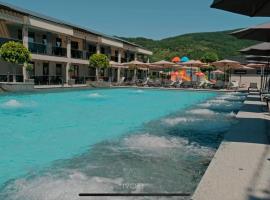 IVORY resort and spa, hotel v destinaci Vynohradiv