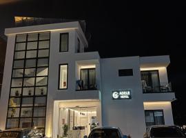 Adele Hotel Ksamil，卡薩米里的飯店