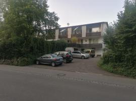 Claar Ferienwohnung Lindau Bodensee、リンダウのビーチ・ホテル