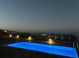 Villa Eleftheria with heated pool, hotel di Agios Nikolaos