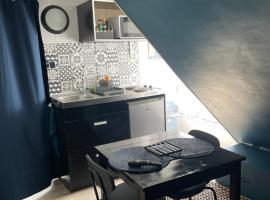 BLUE Home, apartament din Besançon