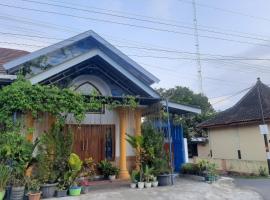 OYO 94089 Griya Rizky Homestay Syariah, hotel en Prambanan