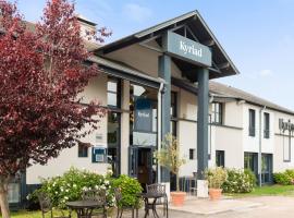 Hôtel Kyriad Dieppe, hotel con piscina en Saint-Aubin-sur-Scie