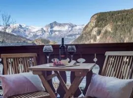 Stylishly renovated, king bed, 120m from telecabin and near Chamonix