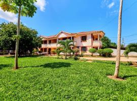 Diani Beach Gold Apartments, hotel di Diani Beach