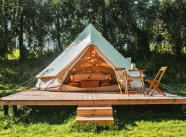 Miła Łąka Glamping, camping de luxo em Miłki