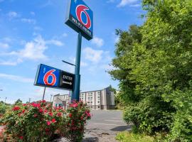 Motel 6-York, PA - North, hotel di York