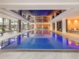 Rivage Hôtel & Spa Annecy, khách sạn có bồn jacuzzi ở Annecy