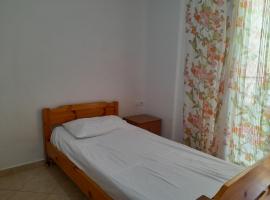 Hostel 18, hotel sa Sarandë