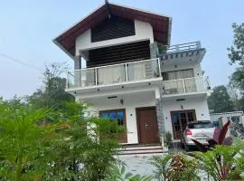 Naymoon Pool Villa Wayanad