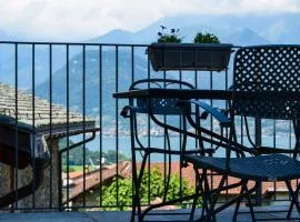 Il Fienile - Ancient Molino Maufet Watermill - Lake Como View Terrace