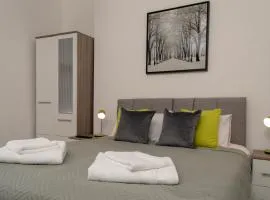 3-Bed Apartment by Eden Project - Free Parking