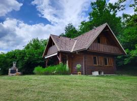 Hillside Cottage, σαλέ στο Μπλεντ