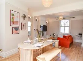 Central Stays - Luxury Central Townhouse - With Free Parking