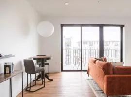 Flexhome East Side 1BR NO5 with Balcony Pool Gym