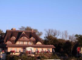 Romantik Hotel Namenlos, hotel con jacuzzi a Ahrenshoop