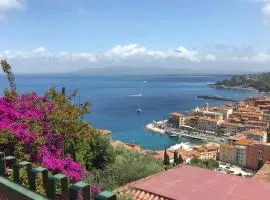 Appartamento con splendida vista mare su Porto Santo Stefano