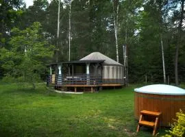 Jurty w Lesie KotfaLas Glamping Świętokrzyskie-SPA